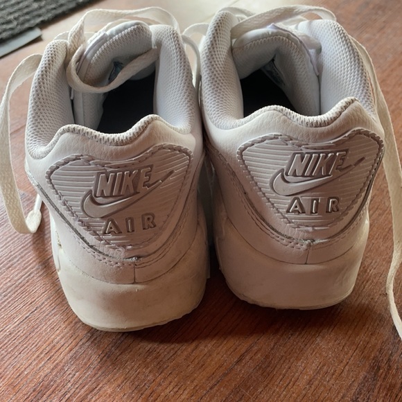 Nike Air Max - Picture 2 of 4